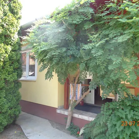 Postafiok Vendeghaz بيت ضيافة